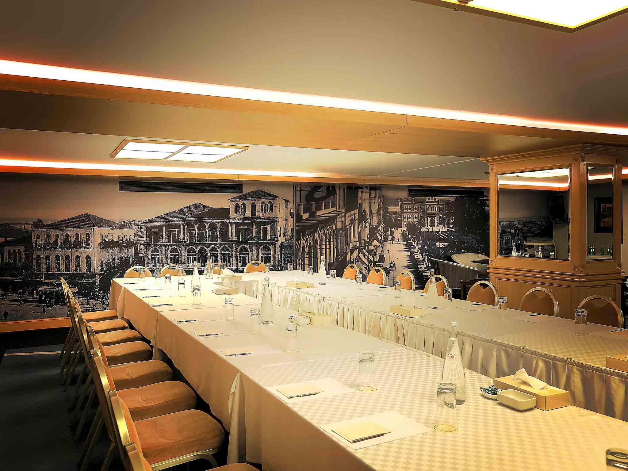 Hotel Sofitel Beirut Le Gabriel Exterior foto