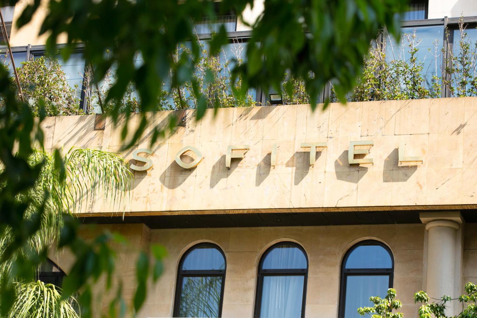 Hotel Sofitel Beirut Le Gabriel Exterior foto