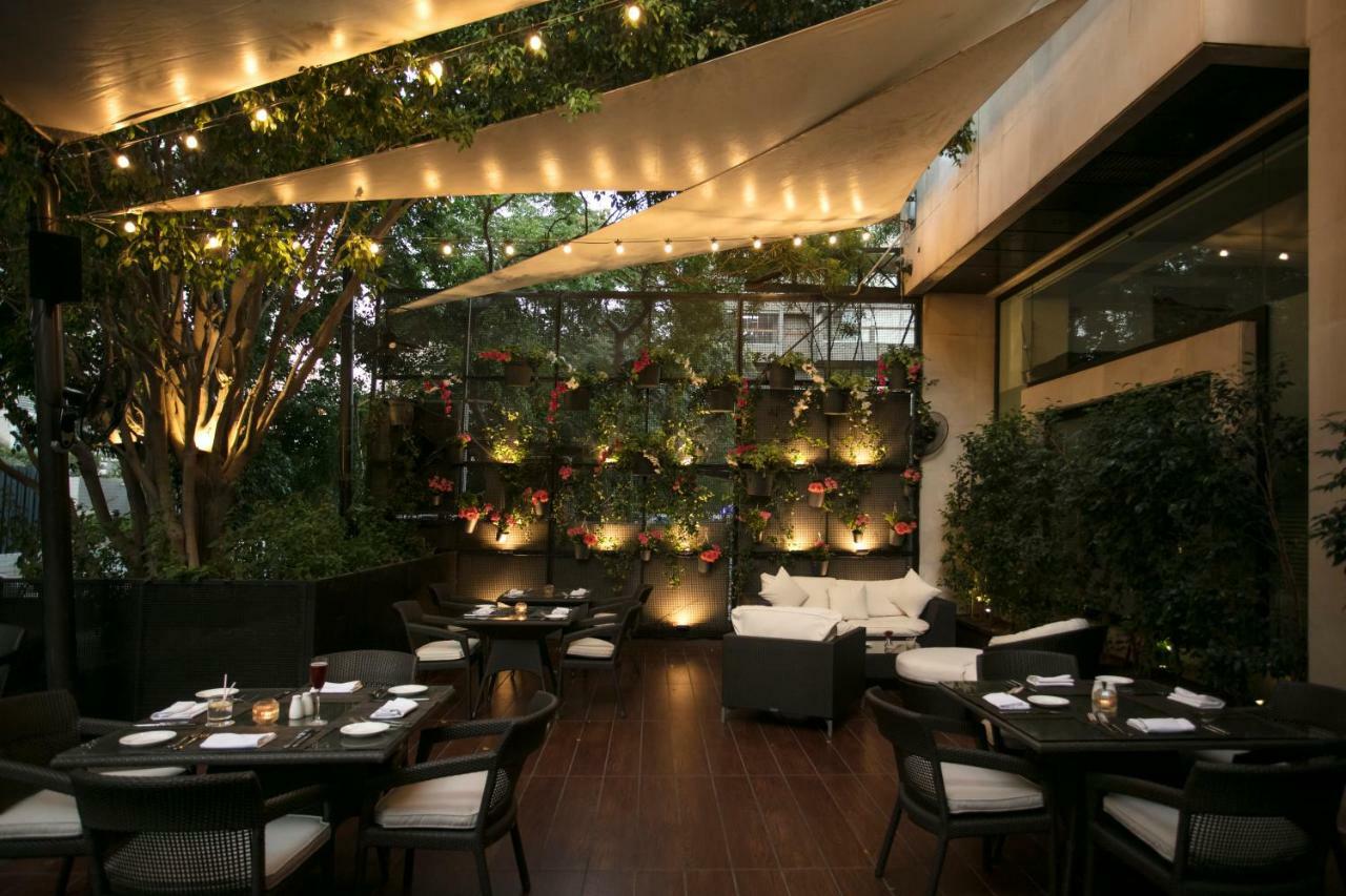 Hotel Sofitel Beirut Le Gabriel Exterior foto